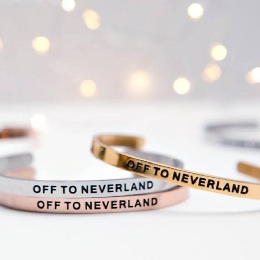 Lillian & Co. Cuff Bracelet "Off To Neverland" in gold